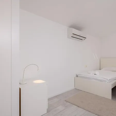 Jolara With Heated Pool *