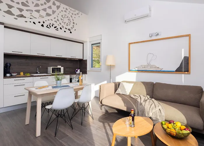 Appartement Jolara With Heated Pool
