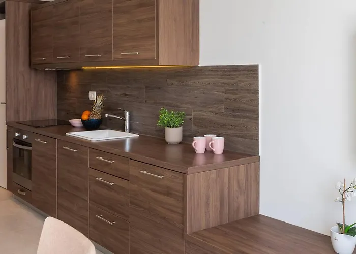 Appartement Jolara With Heated Pool